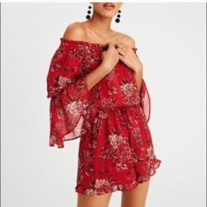 AMERICAN EAGLE OUTFITTERS Red Floral Ruffled Romper| SZ XS
